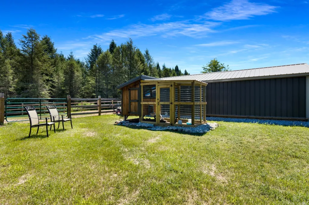 11215 Appleridge Trail Helena Township MI 49612