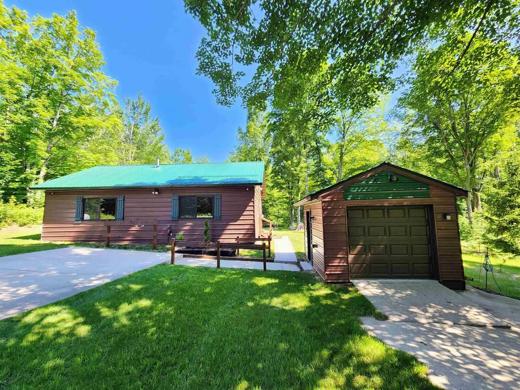 9817 Montrose Drive Mancelona Township MI 49659