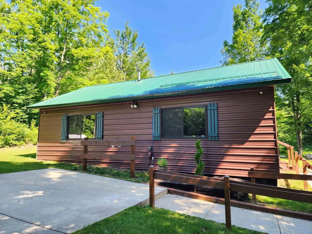 9817 Montrose Drive Mancelona Township MI 49659