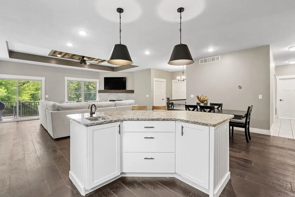 9366 E Summerfield Drive Elmwood Charter Township MI 49684