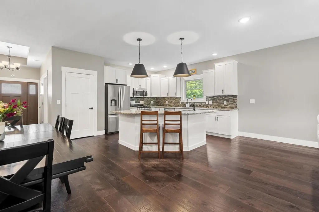 9366 E Summerfield Drive Elmwood Charter Township MI 49684