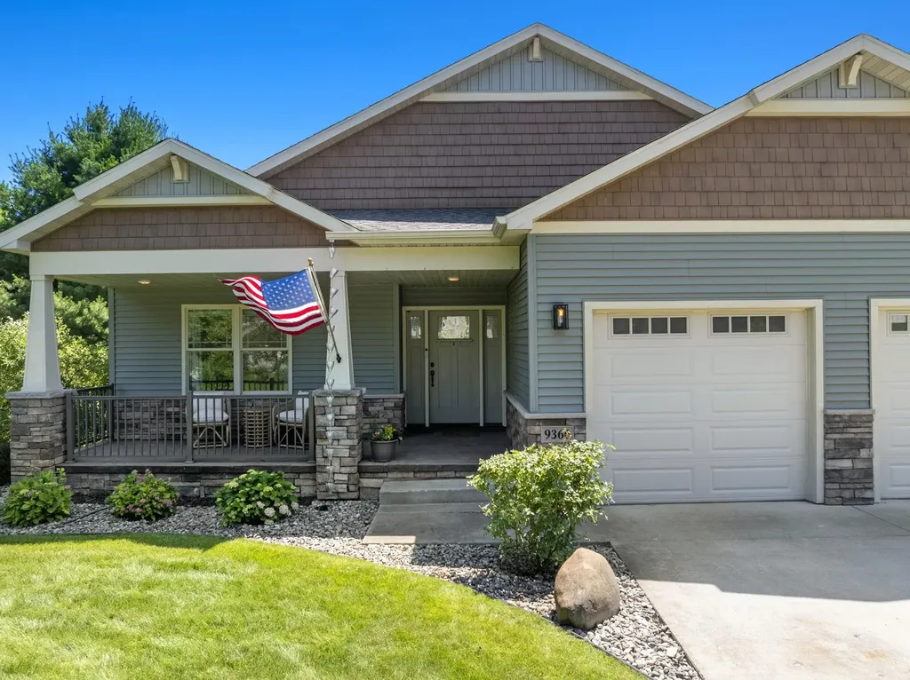 9366 E Summerfield Drive Elmwood Charter Township MI 49684