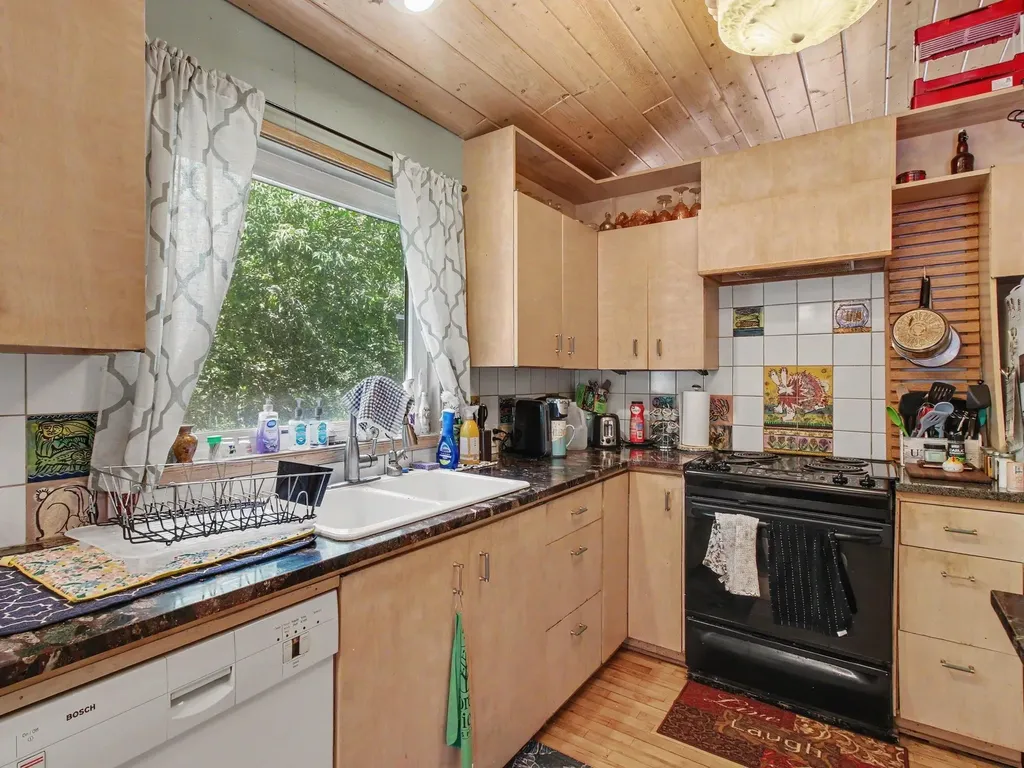 10212 E 48 Road Clam Lake Township MI 49601