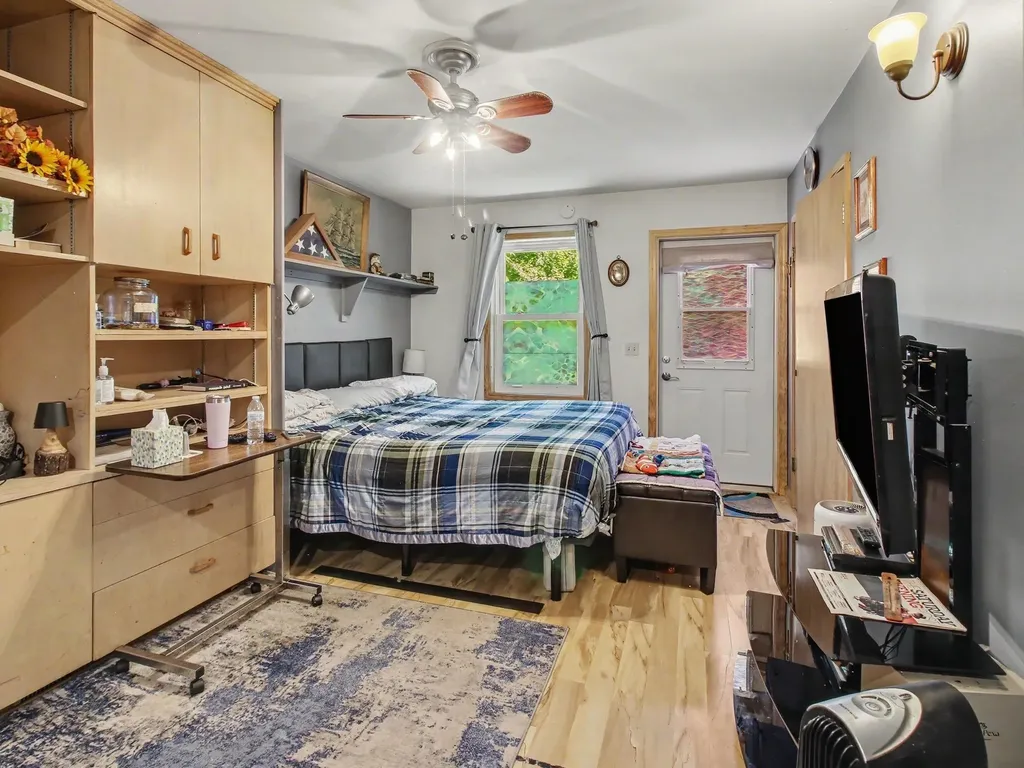 10212 E 48 Road Clam Lake Township MI 49601