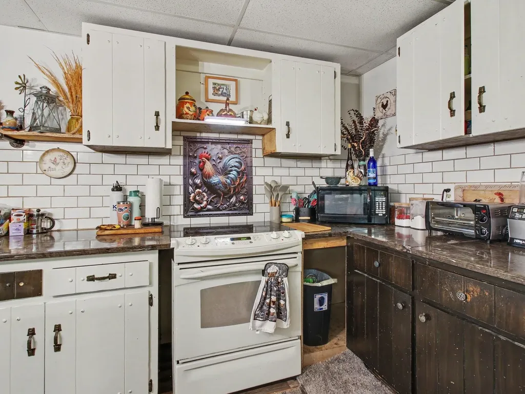 10212 E 48 Road Clam Lake Township MI 49601