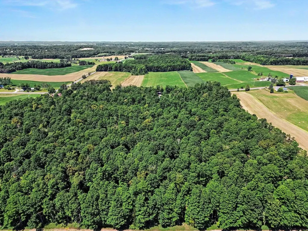 10212 E 48 Road Clam Lake Township MI 49601