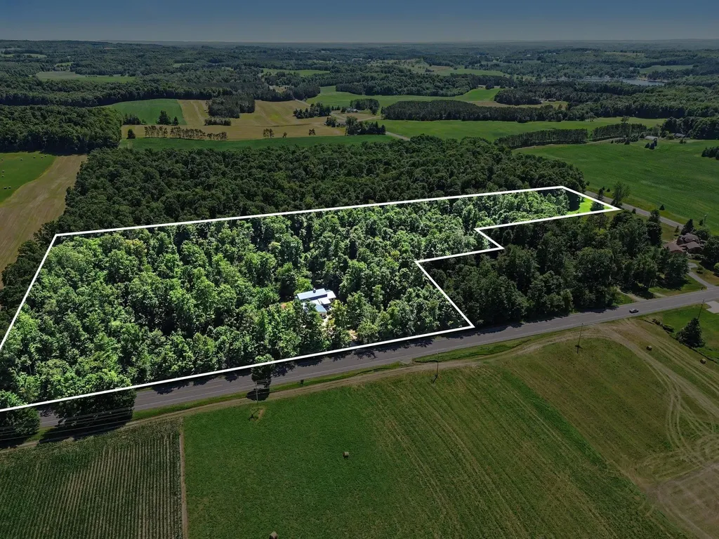10212 E 48 Road Clam Lake Township MI 49601