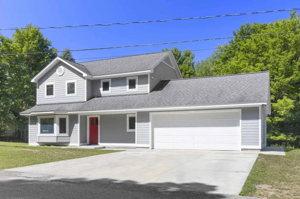 336 Bridge Street Frankfort City MI 49635