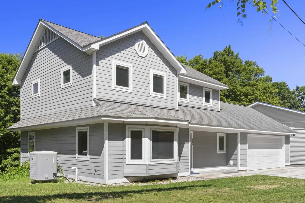 336 Bridge Street Frankfort City MI 49635