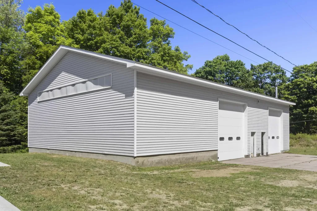 336 Bridge Street Frankfort City MI 49635