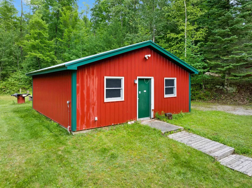 5290 E Twin Lake Road Big Creek Township MI 48654