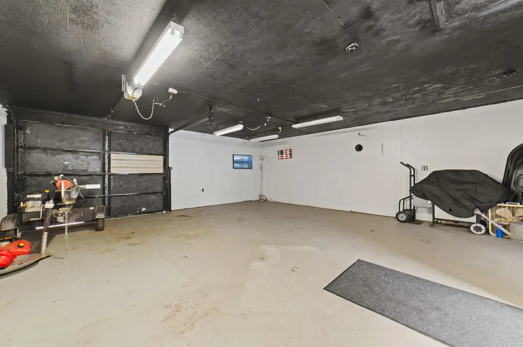 5290 E Twin Lake Road Big Creek Township MI 48654