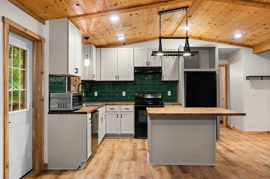 1304 Poplar Drive, NE Kalkaska Township MI 49646