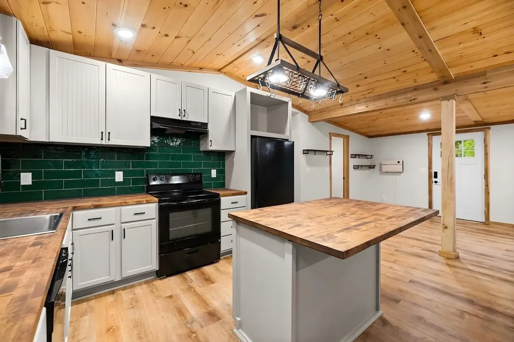 1304 Poplar Drive, NE Kalkaska Township MI 49646