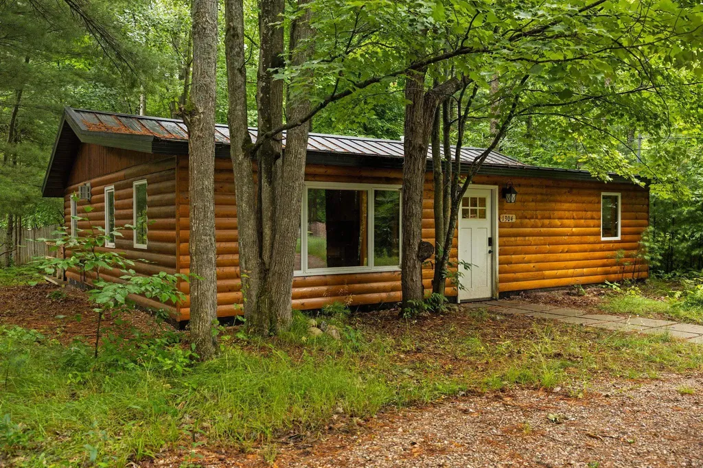 1304 Poplar Drive, NE Kalkaska Township MI 49646
