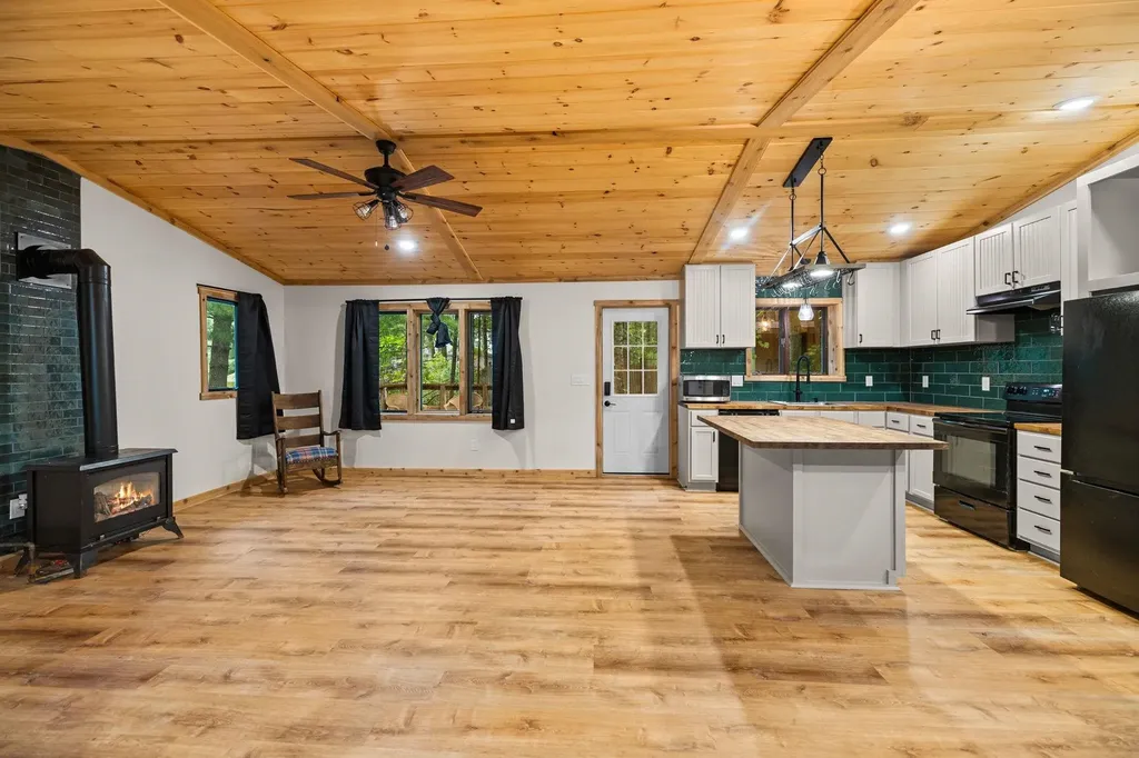 1304 Poplar Drive, NE Kalkaska Township MI 49646