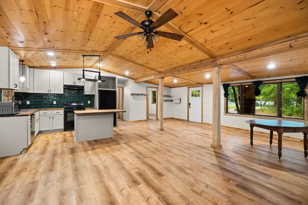 1304 Poplar Drive, NE Kalkaska Township MI 49646