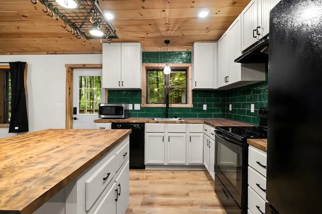 1304 Poplar Drive, NE Kalkaska Township MI 49646