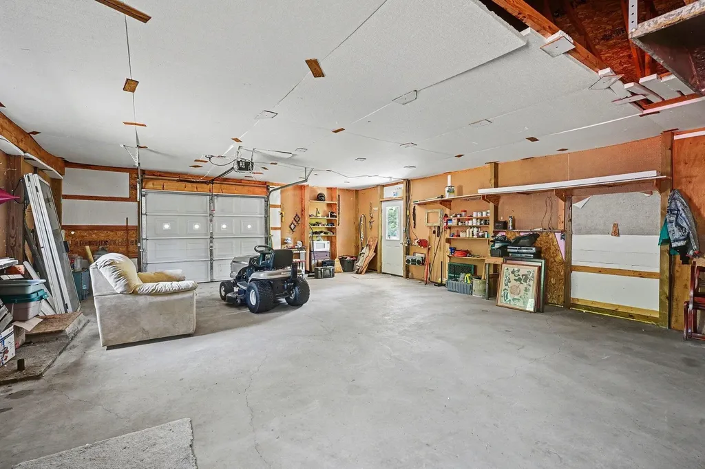 509 Gitchegumee Drive Hanover Township MI 49620