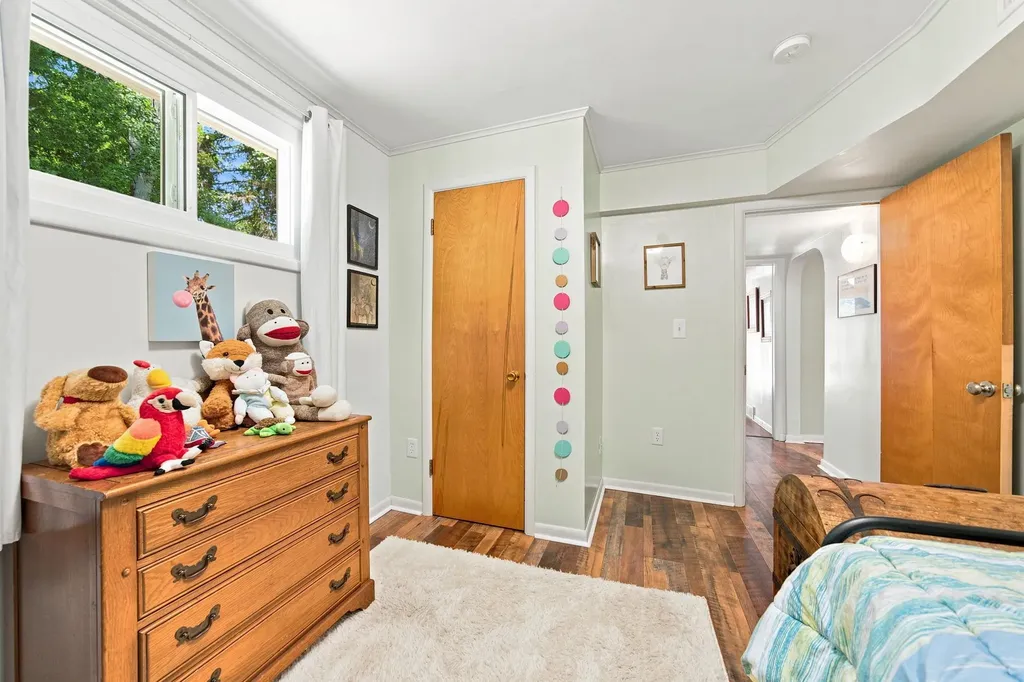 10581 E Grandview Road Elmwood Charter Township MI 49684