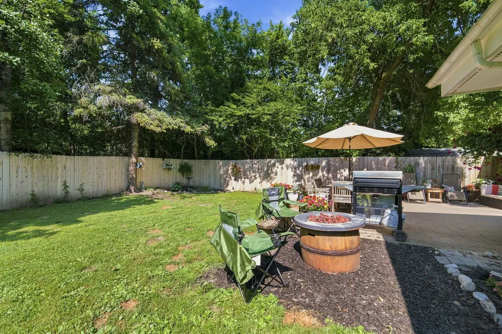 10581 E Grandview Road Elmwood Charter Township MI 49684