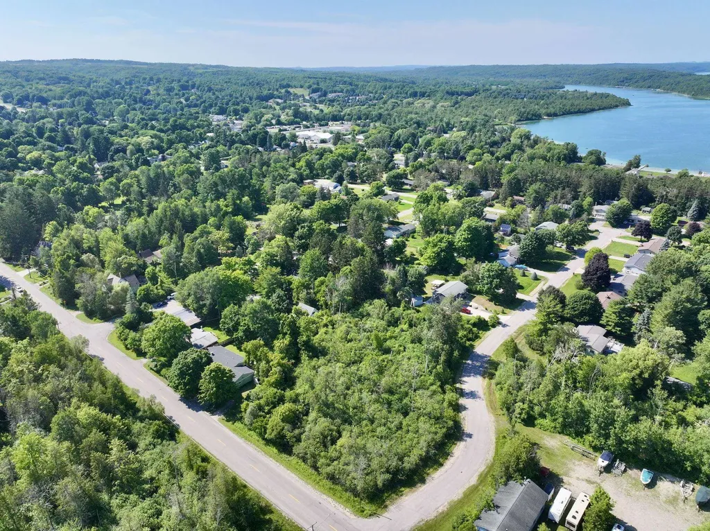 10581 E Grandview Road Elmwood Charter Township MI 49684