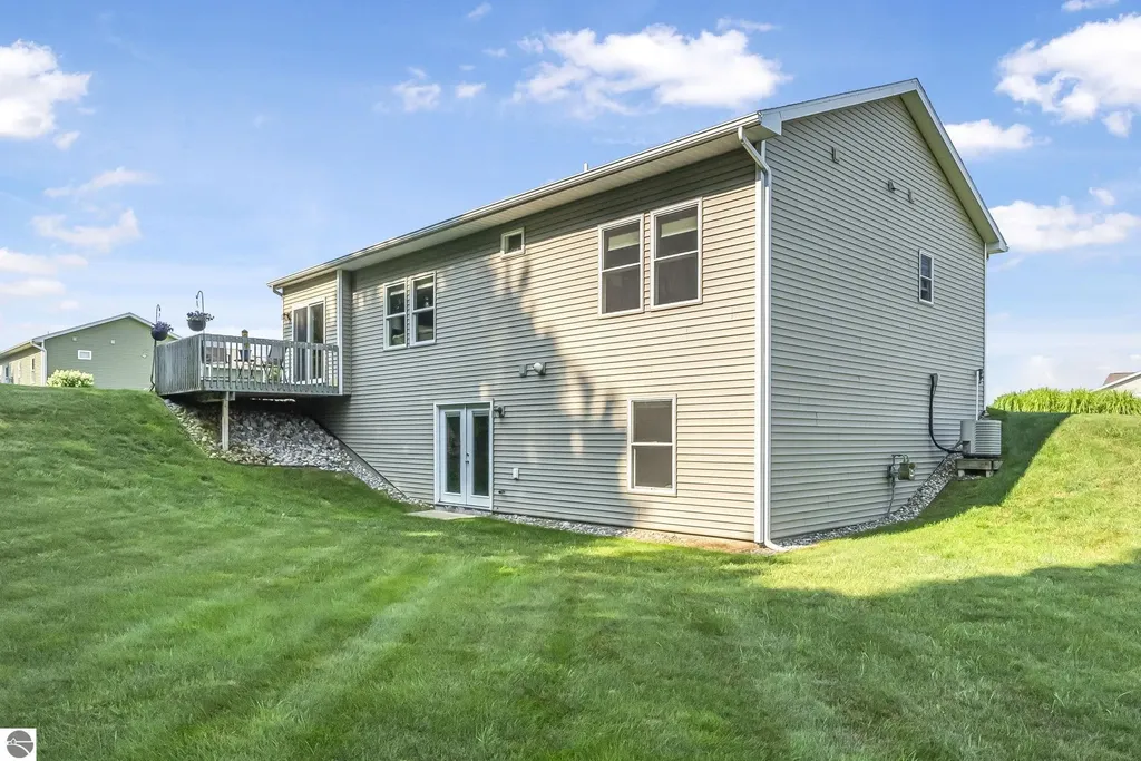 4592 Fairway Drive Long Lake Township MI 49685