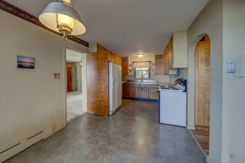 11111 S W Bayshore Drive Elmwood Charter Township MI 49684