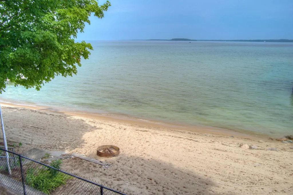 11111 S W Bayshore Drive Elmwood Charter Township MI 49684