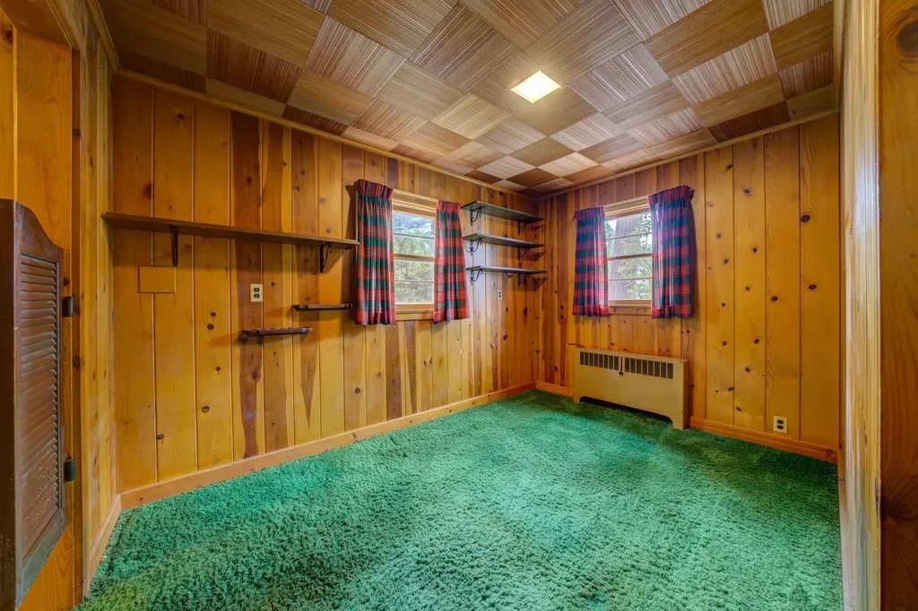 11111 S W Bayshore Drive Elmwood Charter Township MI 49684