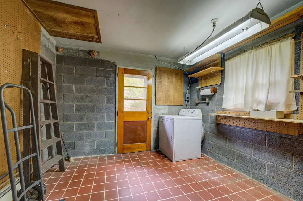 11111 S W Bayshore Drive Elmwood Charter Township MI 49684
