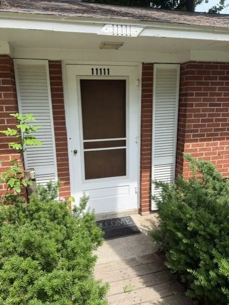 11111 S W Bayshore Drive Elmwood Charter Township MI 49684
