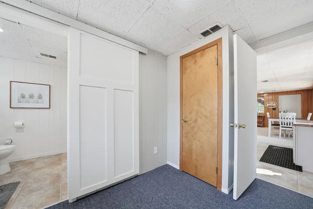 23581 210th Avenue Burdell Township MI 49688