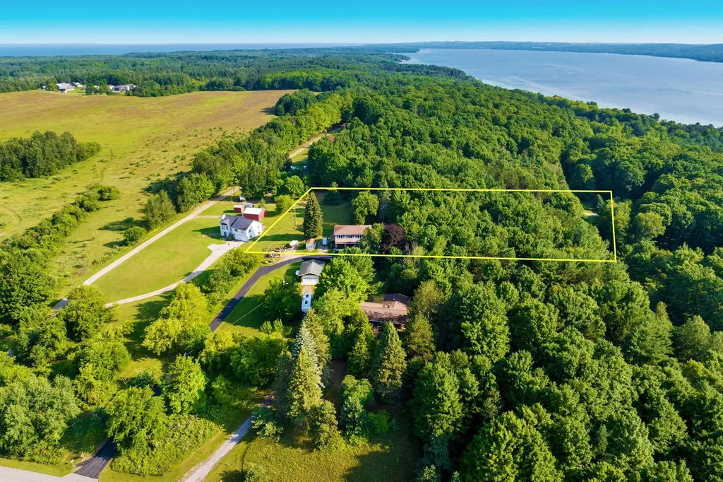 11446 Barnes Road Torch Lake Township MI 49648