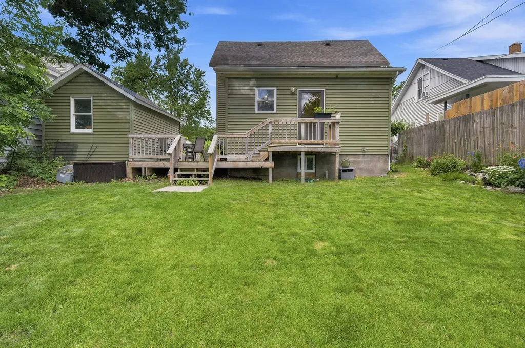 706 E Chapin Street Cadillac City MI 49601