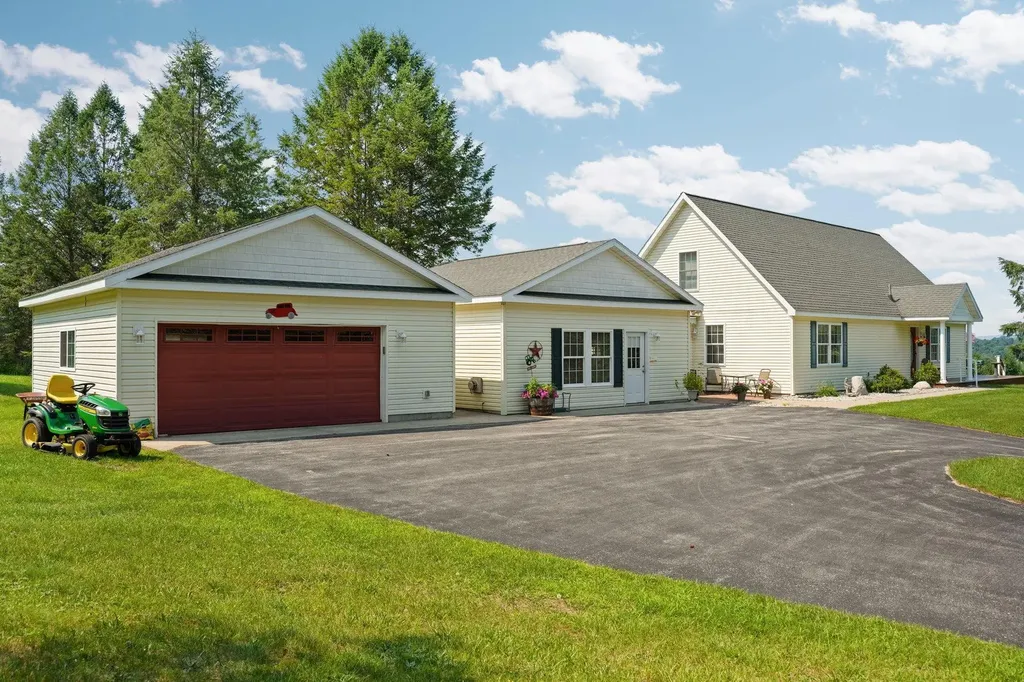 7857 Paige Road Helena Township MI 49615