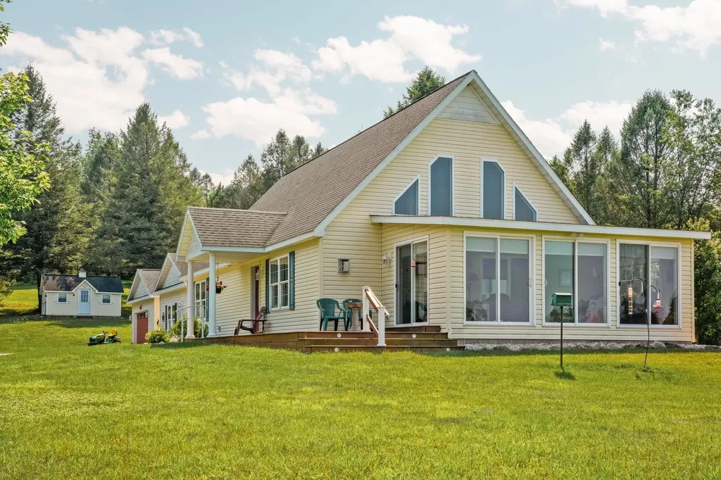 7857 Paige Road Helena Township MI 49615