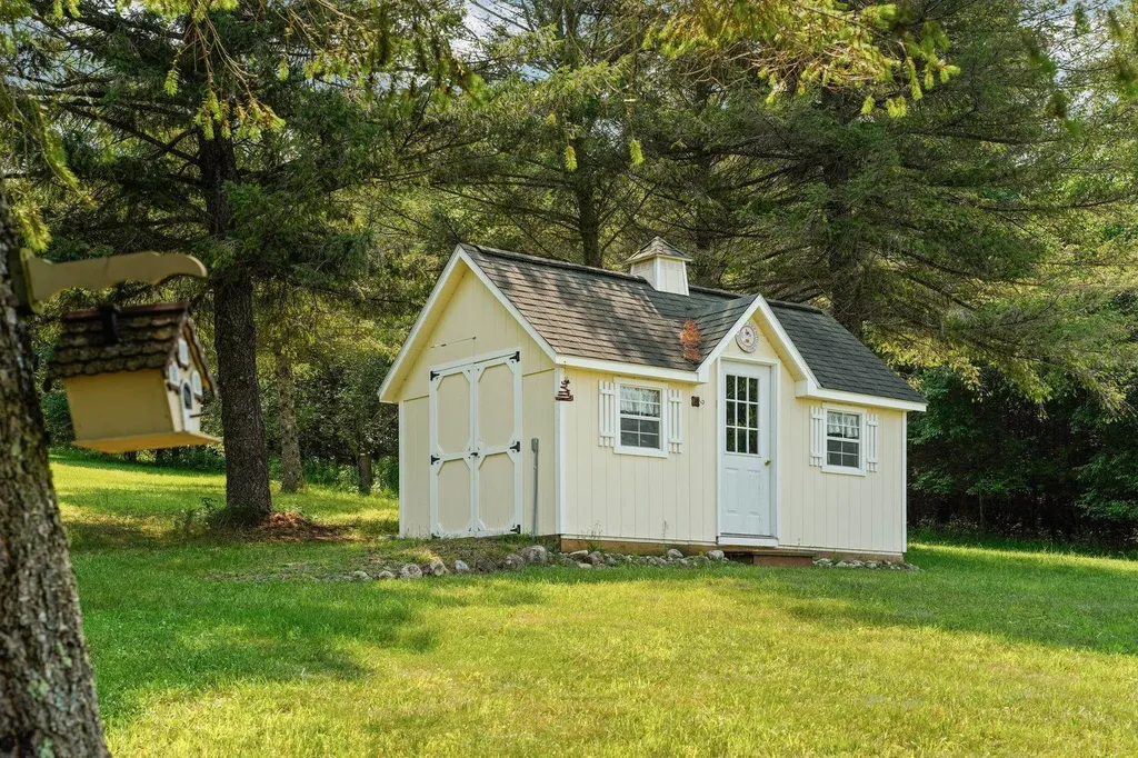 7857 Paige Road Helena Township MI 49615