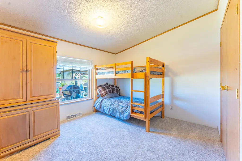 4433 Hamlin Road Mayfield Township MI 49637