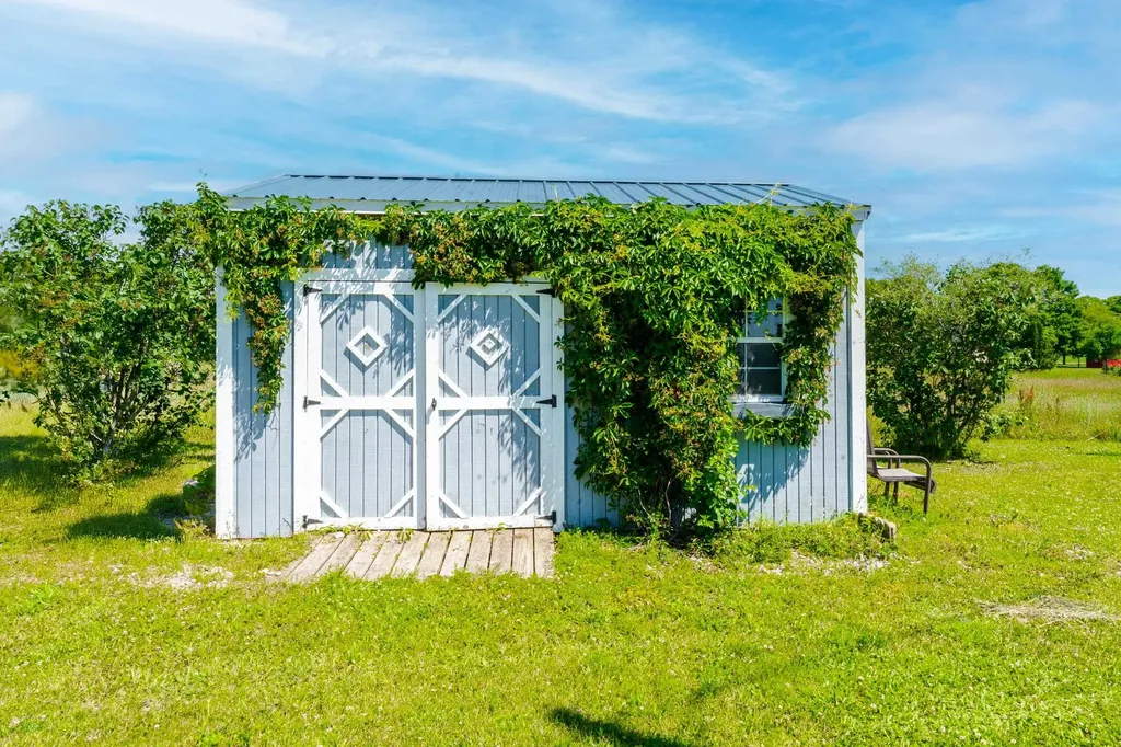 4433 Hamlin Road Mayfield Township MI 49637
