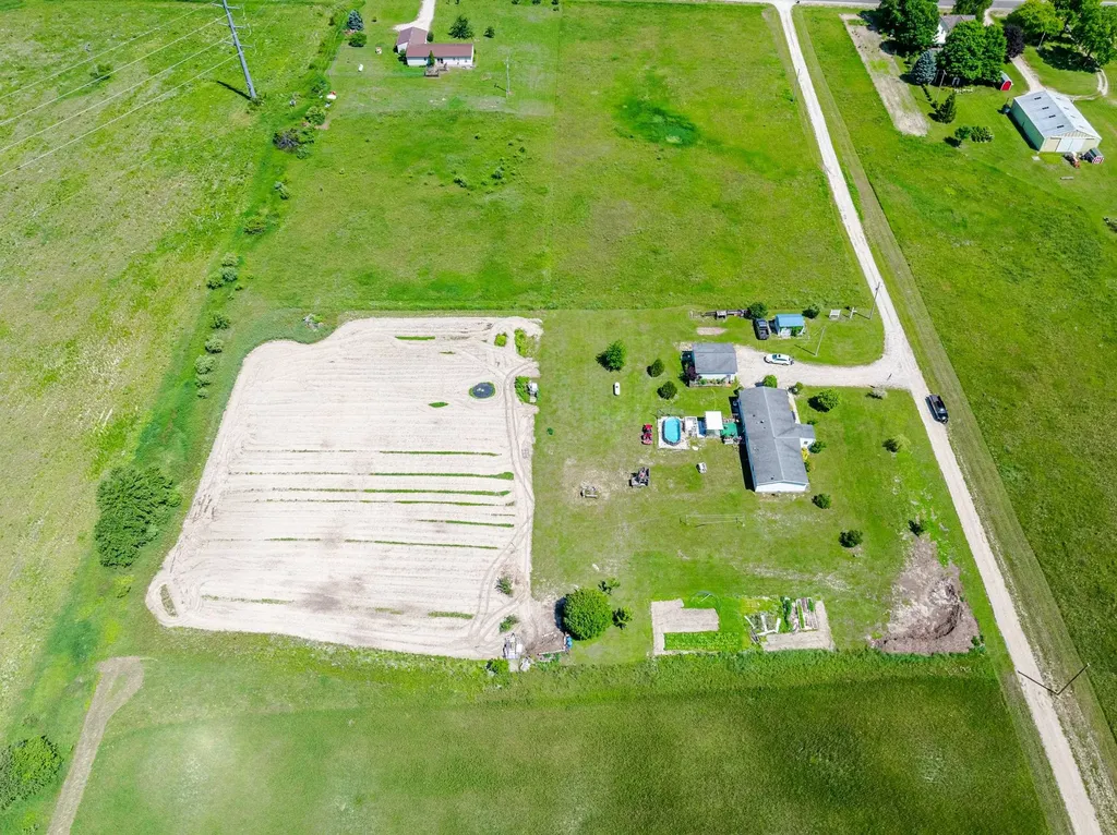 4433 Hamlin Road Mayfield Township MI 49637