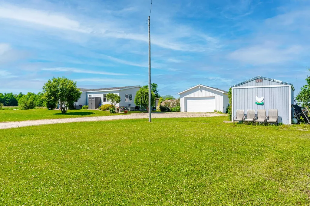 4433 Hamlin Road Mayfield Township MI 49637