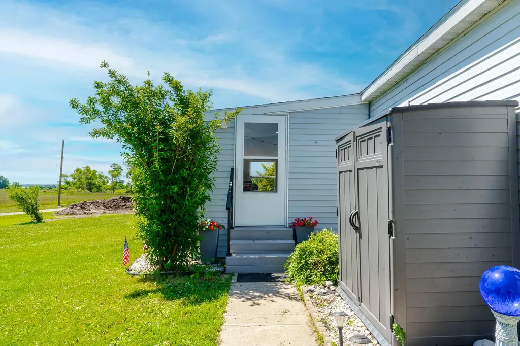4433 Hamlin Road Mayfield Township MI 49637