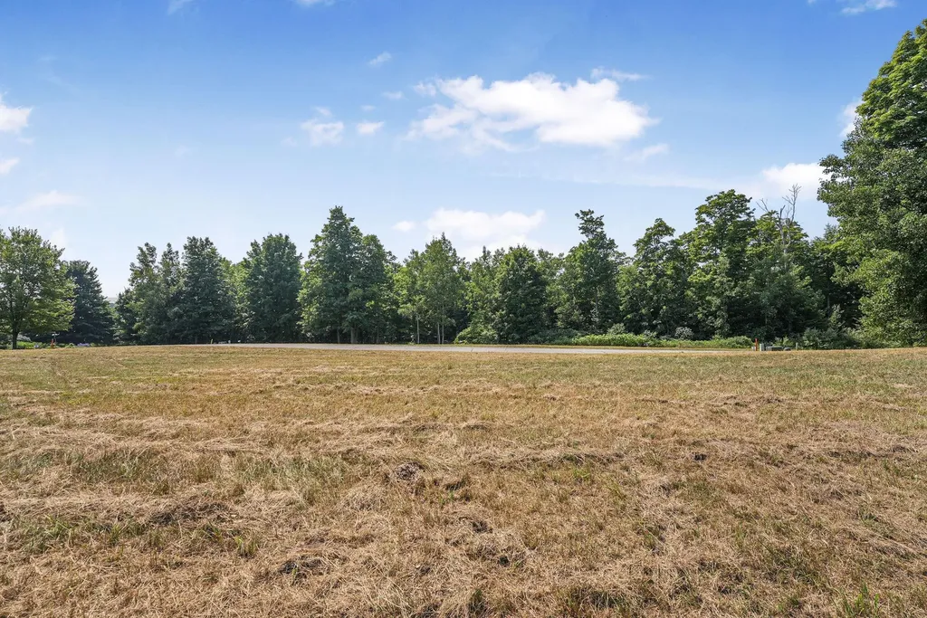 1912 N Blue Water Court Suttons Bay Township MI 49682
