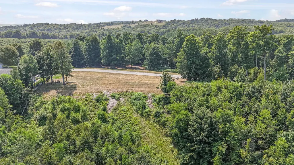 1912 N Blue Water Court Suttons Bay Township MI 49682