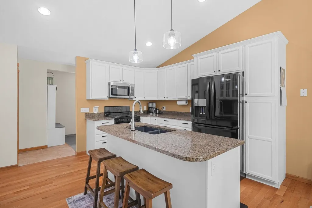 210 Cinnamon Lane East Bay Township MI 49696