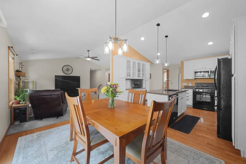 210 Cinnamon Lane East Bay Township MI 49696