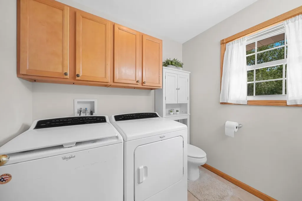 210 Cinnamon Lane East Bay Township MI 49696