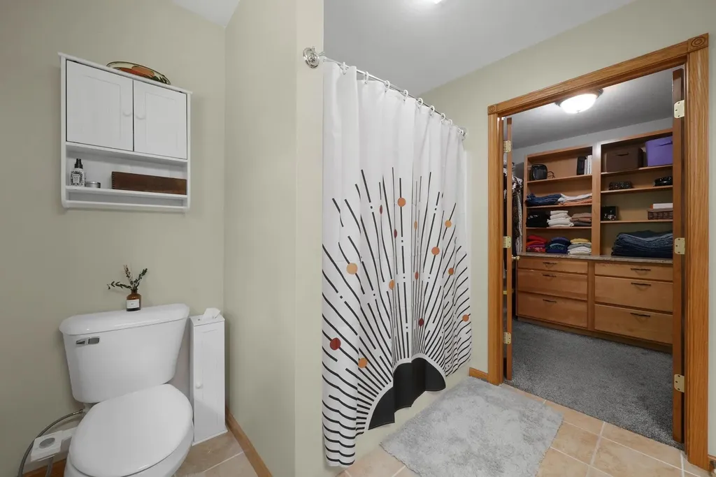 210 Cinnamon Lane East Bay Township MI 49696