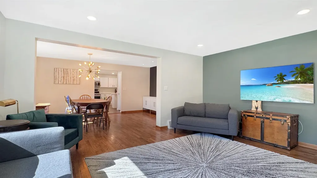 226 Seneca Place Cadillac City MI 49601